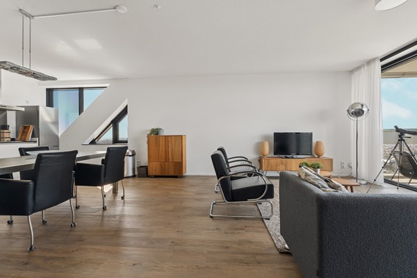 Medium property photo - Anna van Buerenplein 272, 2595 DE The Hague